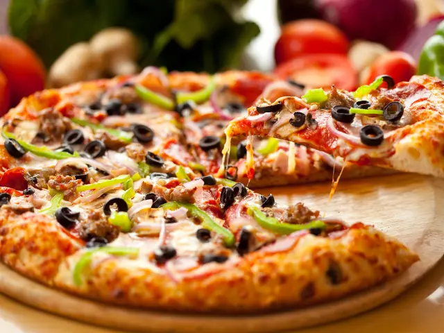 Pizza Lazza'nin yemek ve ambiyans fotoğrafları 1