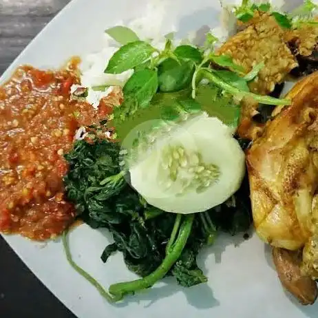 Gambar Makanan Tempong & Lalapan Resto Faeyza Kitchen, Banyuwangi Kota 7