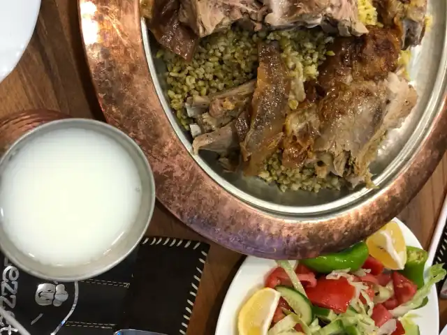 Lezzet Kuzu Çevirme'nin yemek ve ambiyans fotoğrafları 19
