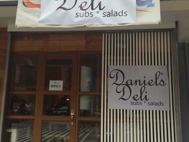 Daniel's Deli Food Photo 2