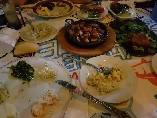 Meyhane Şerefe'nin yemek ve ambiyans fotoğrafları 11