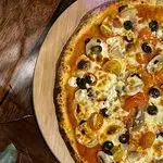 Gorgonzola Pizza Studio Food Photo 2