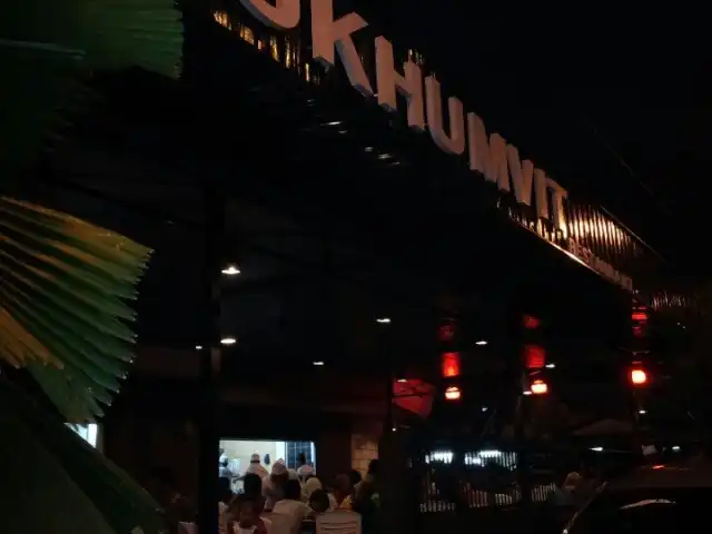 Sukhumvit Restaurant Food Photo 4