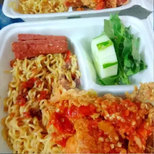 Gambar Makanan Warung Mbok Yem, Karangploso 18