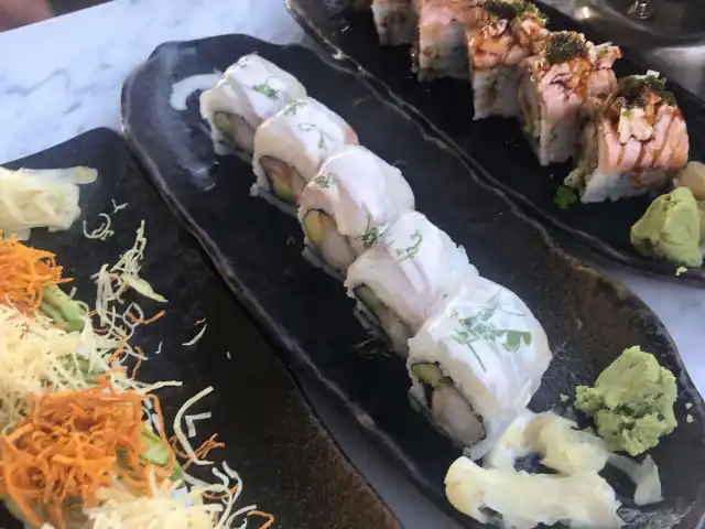 İoki Sushi Bar & Japanese Restaurant'nin yemek ve ambiyans fotoğrafları 59