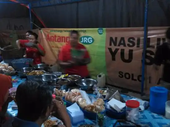 Gambar Makanan Nasi Liwet Yu Sani 12