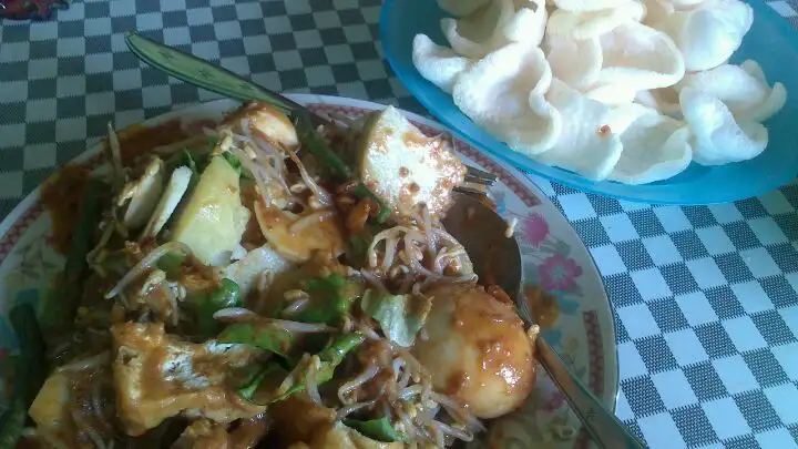 Gambar Makanan Gado-gado Jumbo Pak Tikno 10