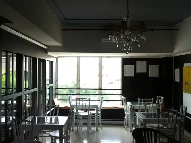 Gambar Makanan M'Be Cafe 5