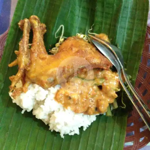 Gambar Makanan Sego Pecel Pincuk Iwak kali 1