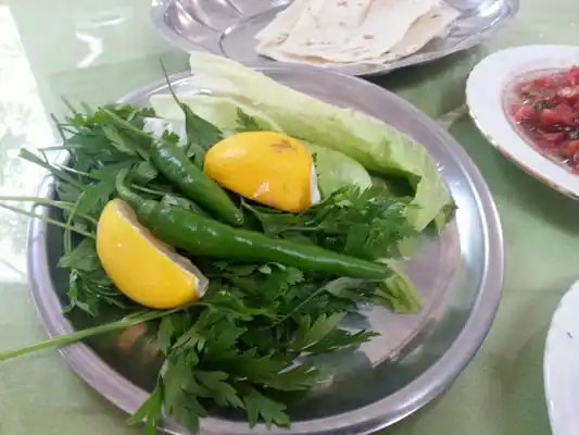 Parmak Yalatan Kebapçı Yaşar Usta'nin yemek ve ambiyans fotoğrafları 2