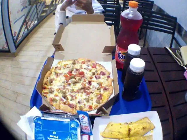 Gambar Makanan Domino's Pizza 17