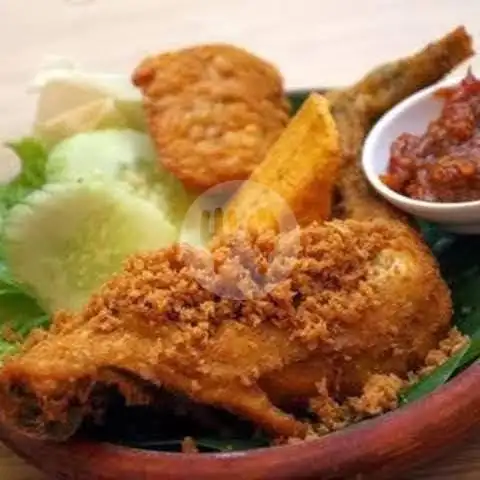 Gambar Makanan Pecel Lele Ibu Iis, Kelapa Gading 17