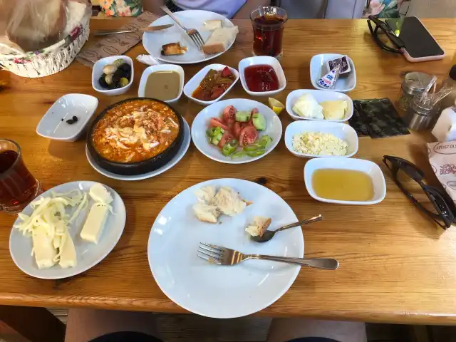 Kıbrıs Evi'nin yemek ve ambiyans fotoğrafları 4