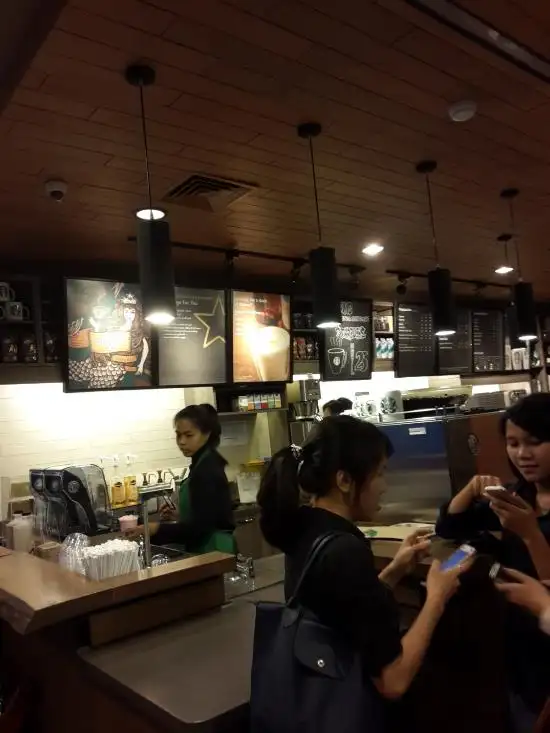 Gambar Makanan Starbucks 19