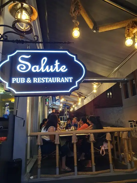 Salute Pub & Restaurant'nin yemek ve ambiyans fotoğrafları 24