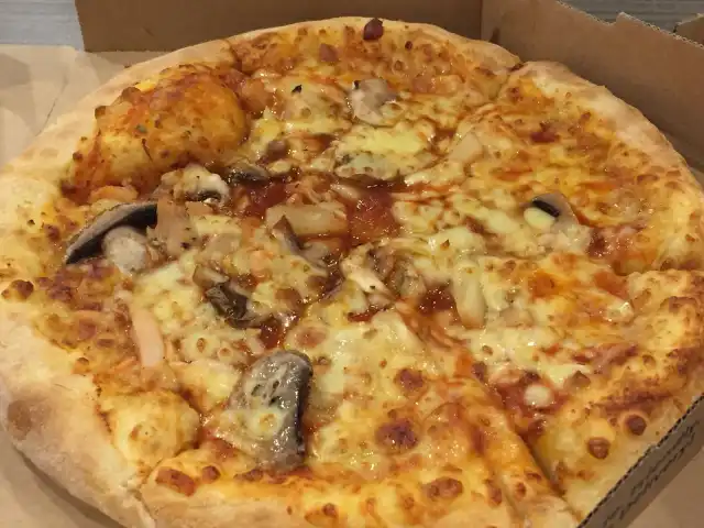 Domino's Pizza Food Photo 7