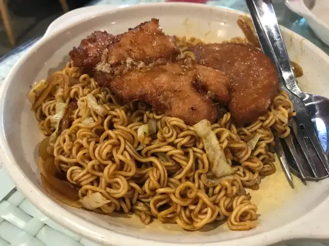 HK Boy Cart Noodle Food Photo 2