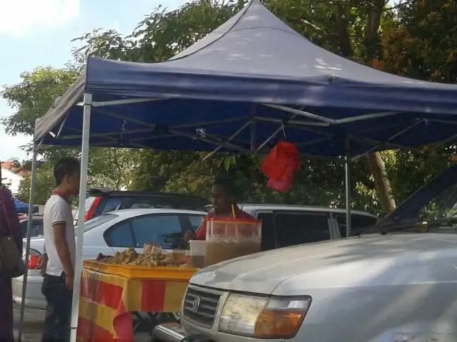 Gerai keropok lekor, goreng pisang & cucur dpn Giant Seksyen 7