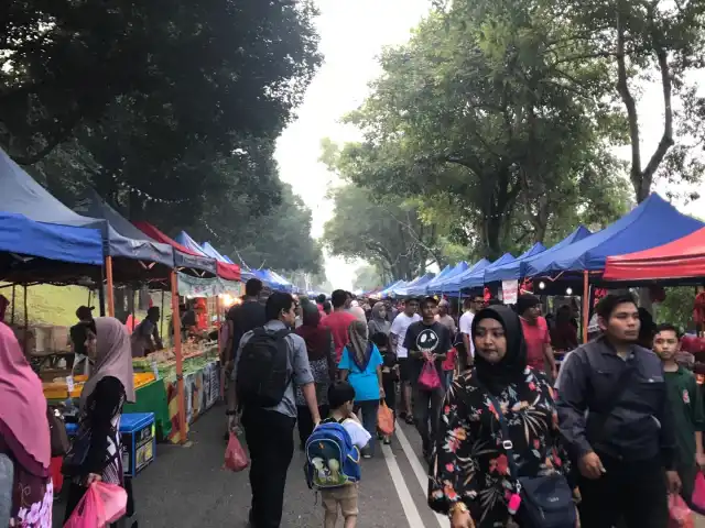 Bazaar Ramadhan Taman Dahlia Food Photo 2
