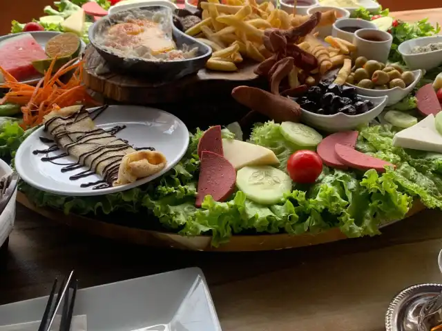 Farfara Cafe & Bistro'nin yemek ve ambiyans fotoğrafları 4