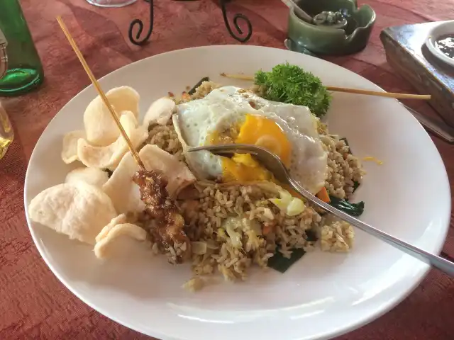 Gambar Makanan Mai Mai Bar & Resto 9