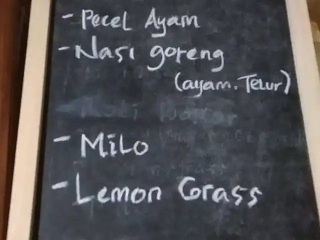 Gambar Makanan Warung Teh Iyah 1