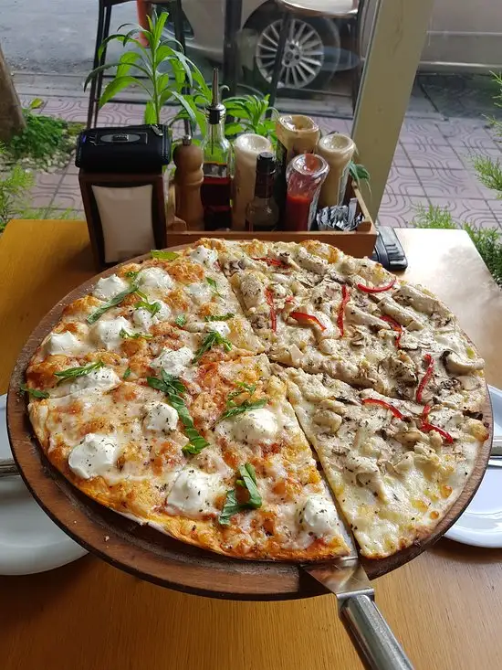 Pizzaria di Mozza'nin yemek ve ambiyans fotoğrafları 8