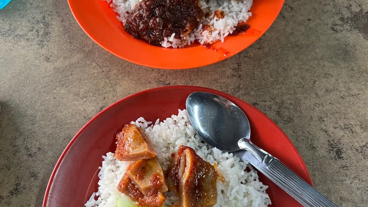 Kedai Makan Nasi Lemak Jalan Bomba