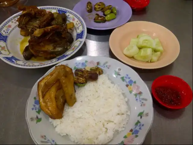 Gambar Makanan Ayam Goreng Pak Supar(Sop Buntut) 16