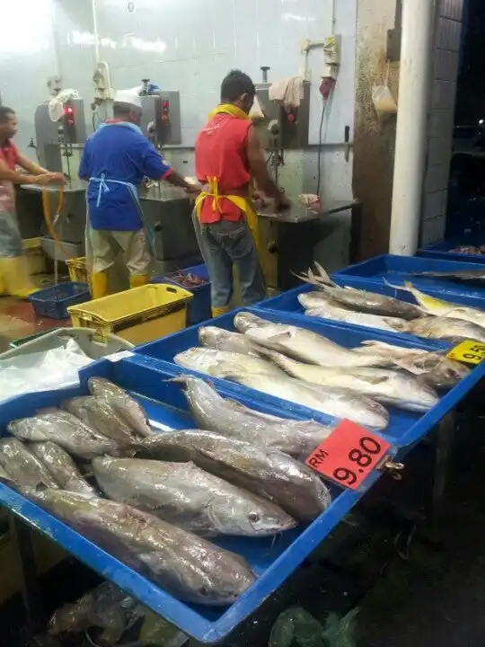 persatuan saudagar saudagar ikan kecil