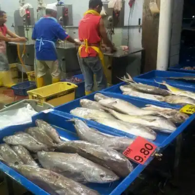 persatuan saudagar saudagar ikan kecil