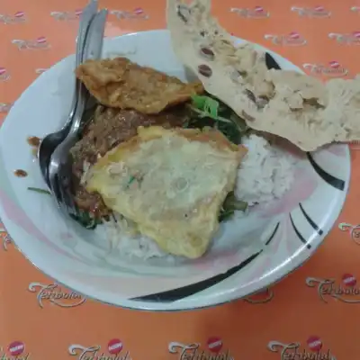 Warung nasi pecel khas madiun