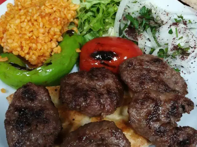 By Köz Burger & Kebap Pide  Lahmacun'nin yemek ve ambiyans fotoğrafları 8