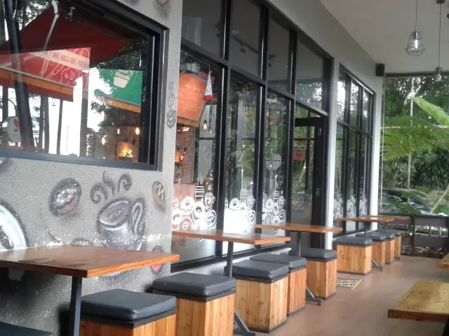 Gambar Makanan Kuwera Coffee and Eatery 3