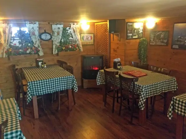 Pizzeria Al Dente'nin yemek ve ambiyans fotoğrafları 3