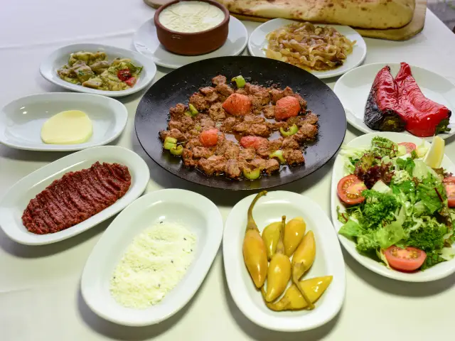Coşkun Izgara Parkada'nin yemek ve ambiyans fotoğrafları 3