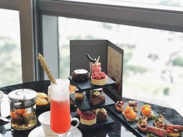 Gambar Makanan Daily Treats - Hotel The Westin Jakarta 2