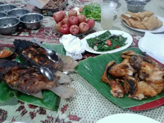 Gambar Makanan Ayam Panggang Banjarejo 6