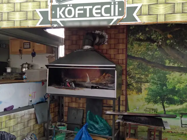 Karavan Köfteci'nin yemek ve ambiyans fotoğrafları 1