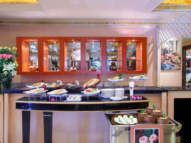 Gambar Makanan Seruni Lounge - Ambhara Hotel 11