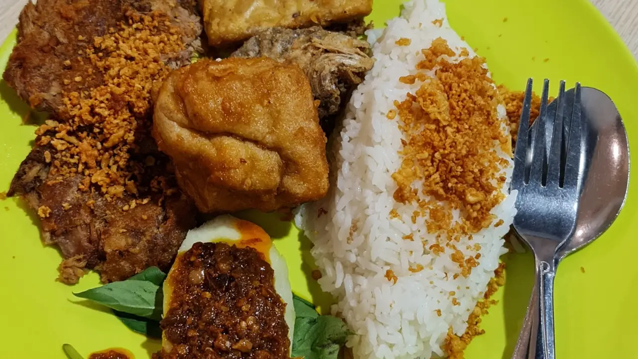 Tip Top Spesial Nasi Timbel