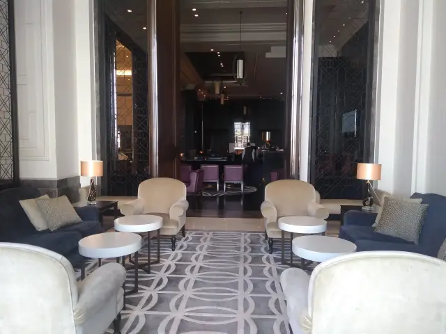 The Grand Lobby - Hilton İstanbul Bomonti Hotel & Conference Center'nin yemek ve ambiyans fotoğrafları 3