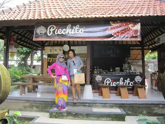 Gambar Makanan Piechito Luwak Coffee Garden 7