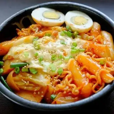 Gambar Makanan Tteokbokki Ahjumma, Legian 11