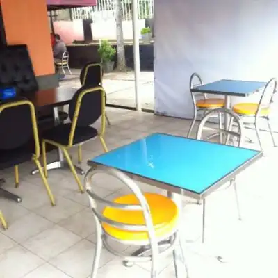 Dapoer Kita Resto