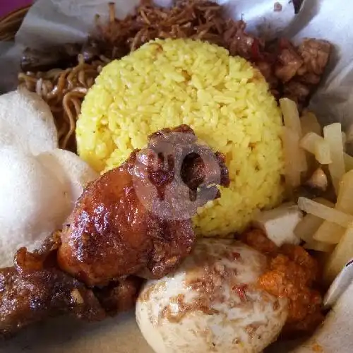 Gambar Makanan Warung Nasi Kuning "Luwu Timur", Panakkukang 2