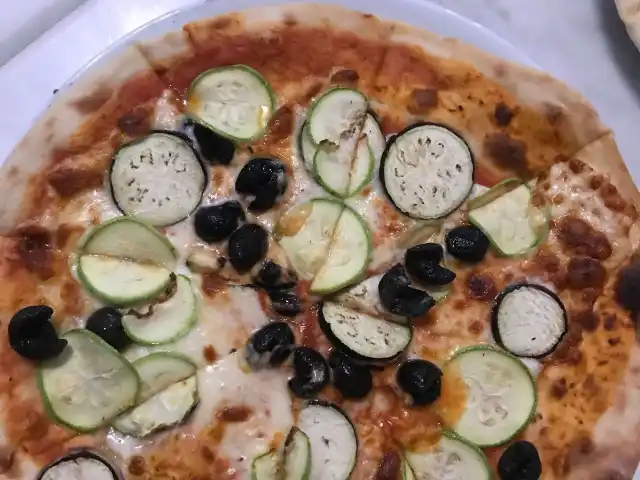 Pizzeria Il Pellicano'nin yemek ve ambiyans fotoğrafları 61