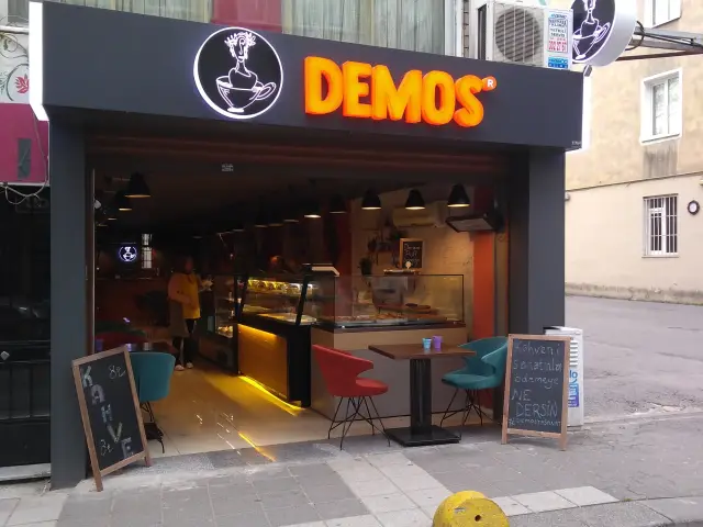 Demos'nin yemek ve ambiyans fotoğrafları 2