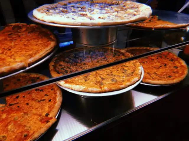 Gambar Makanan Pizza Place 10