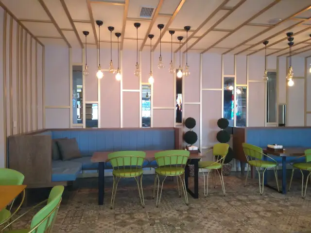 City Lounge Cafe